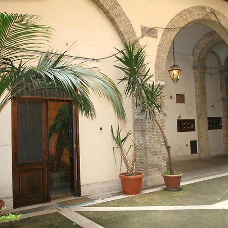 Navona Gallery Suites Rome Extérieur photo