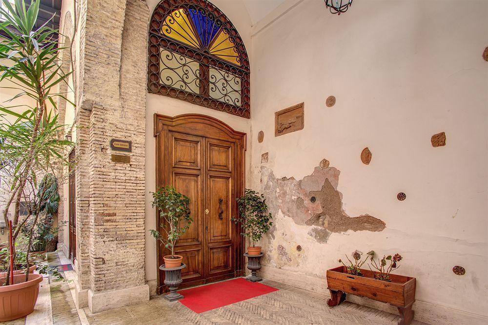 Navona Gallery Suites Rome Extérieur photo